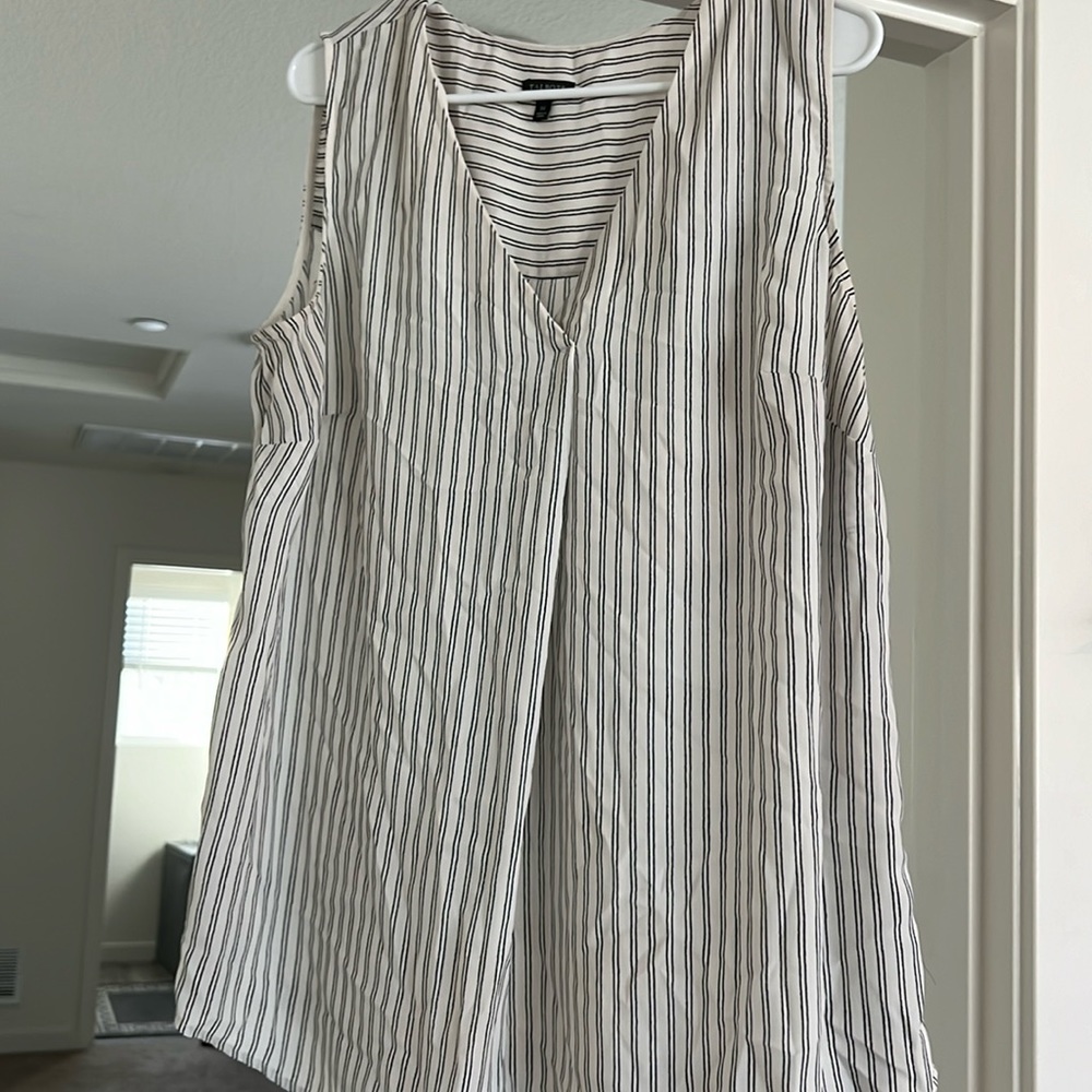 Like new woman’s blouse